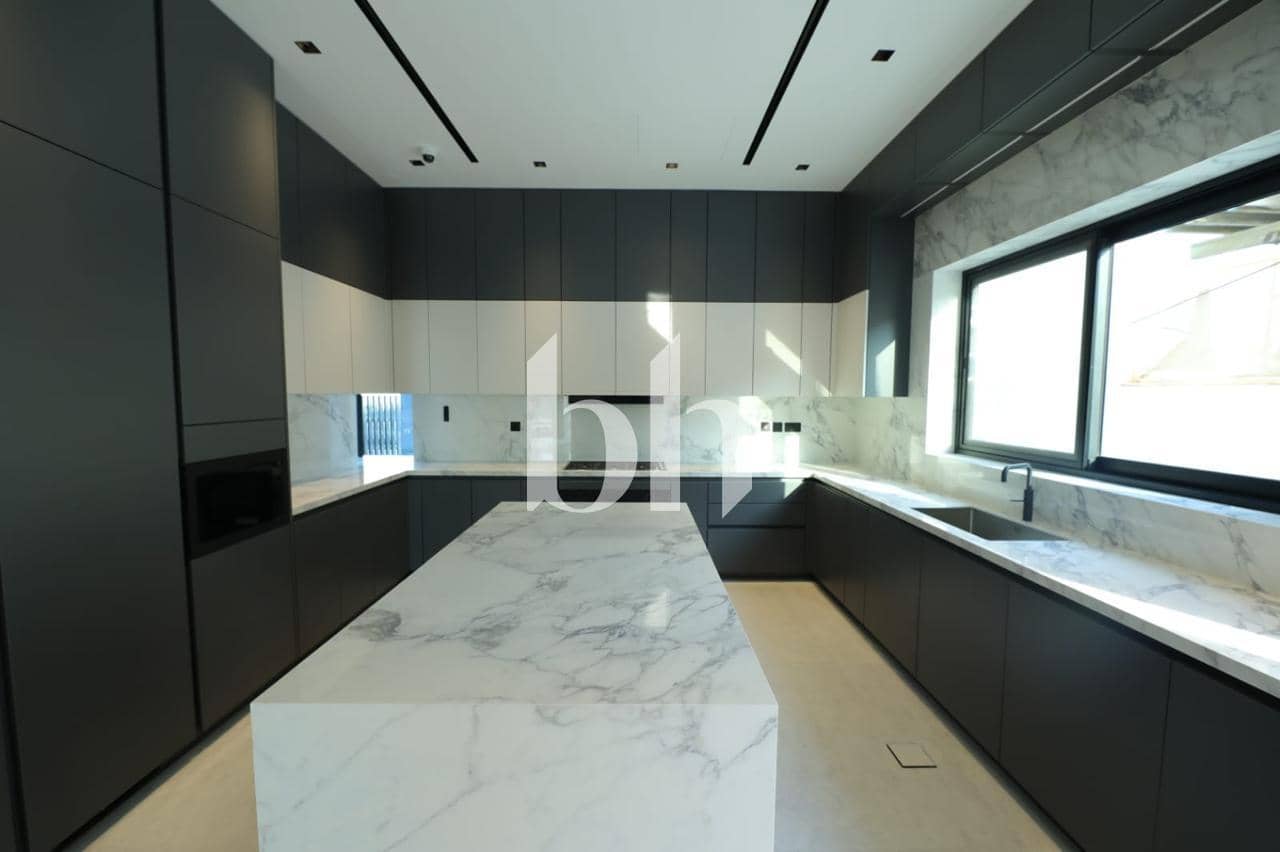 4 Bedroom Villa in Jumeirah Park Homes - photo 2