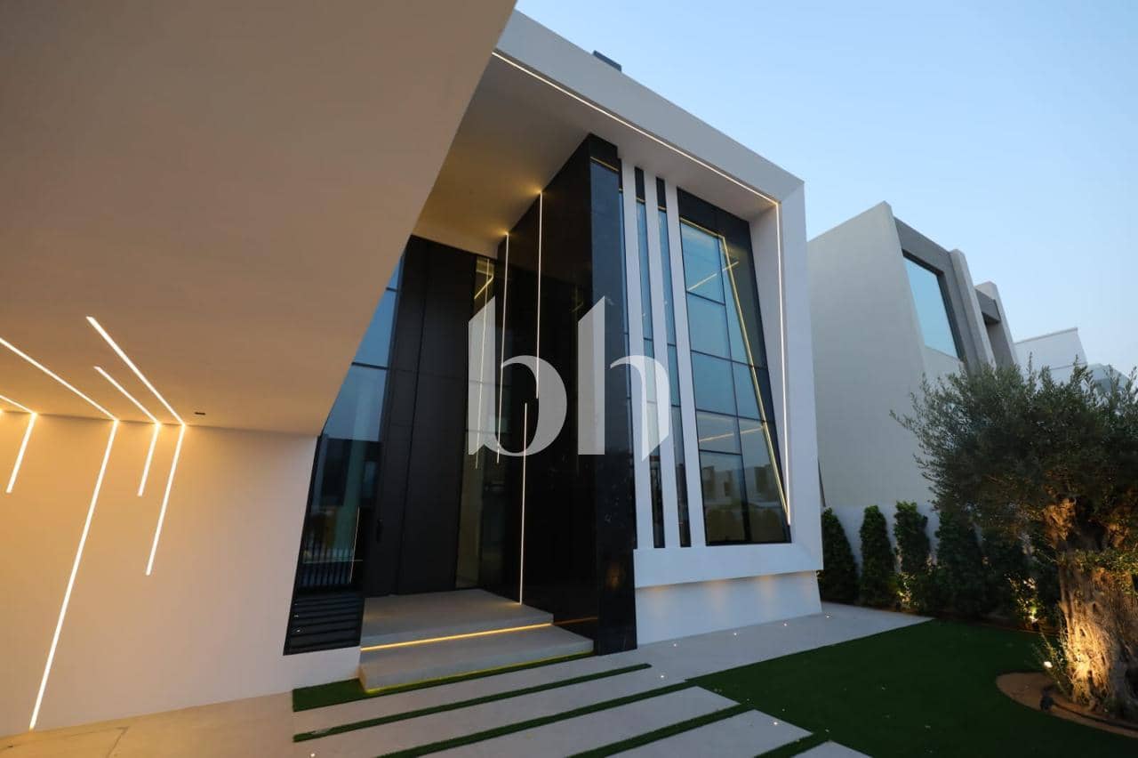 4 Bedroom Villa in Jumeirah Park Homes - photo 1