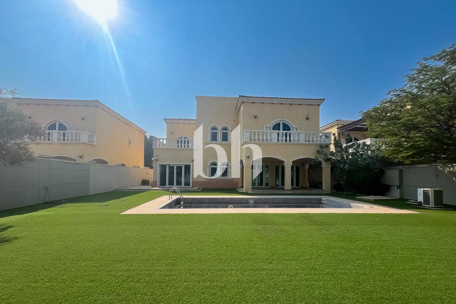 5 Bedroom Villa in Legacy Large - photo 2