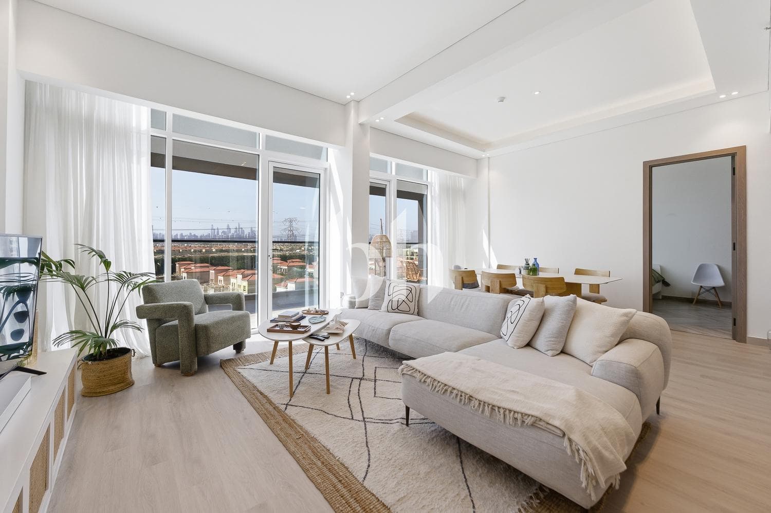 2 Bedrooms Apartment in 555 Park Views - photo 1