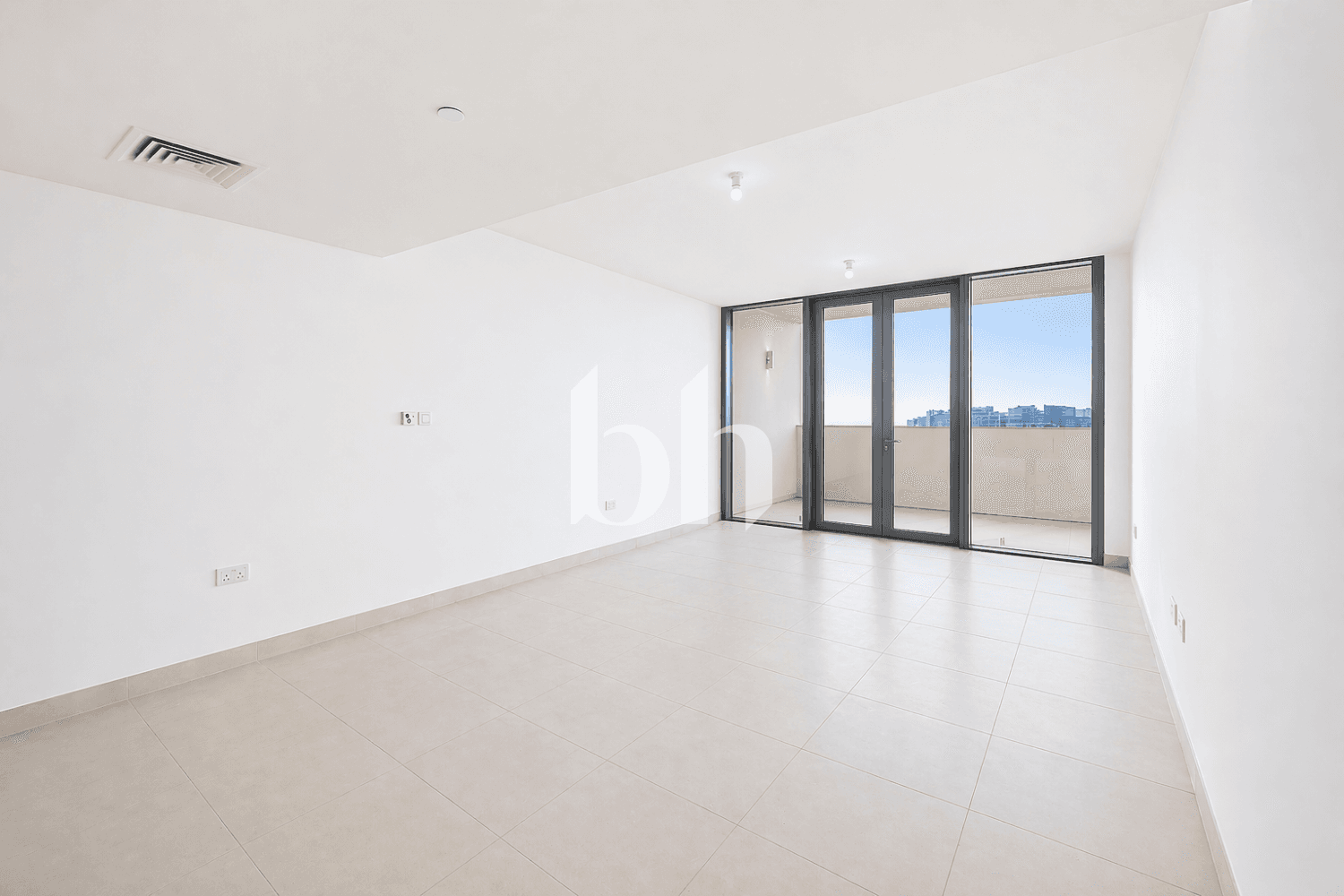 2 Bedrooms Apartment in Building A - photo 1