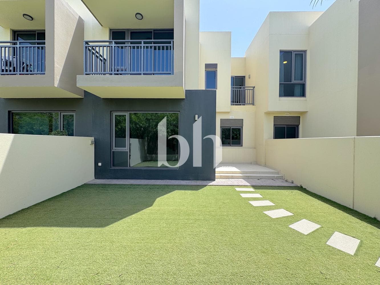 3 Bedrooms Townhouse in Maple 1, Maple at Dubai Hills Estate - photo 2
