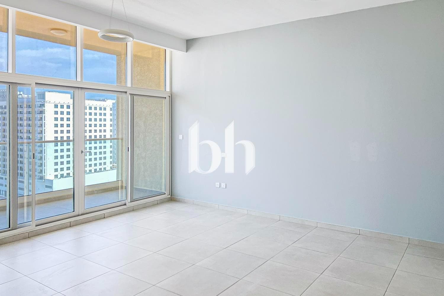 Apartment in Al Mansour Tower