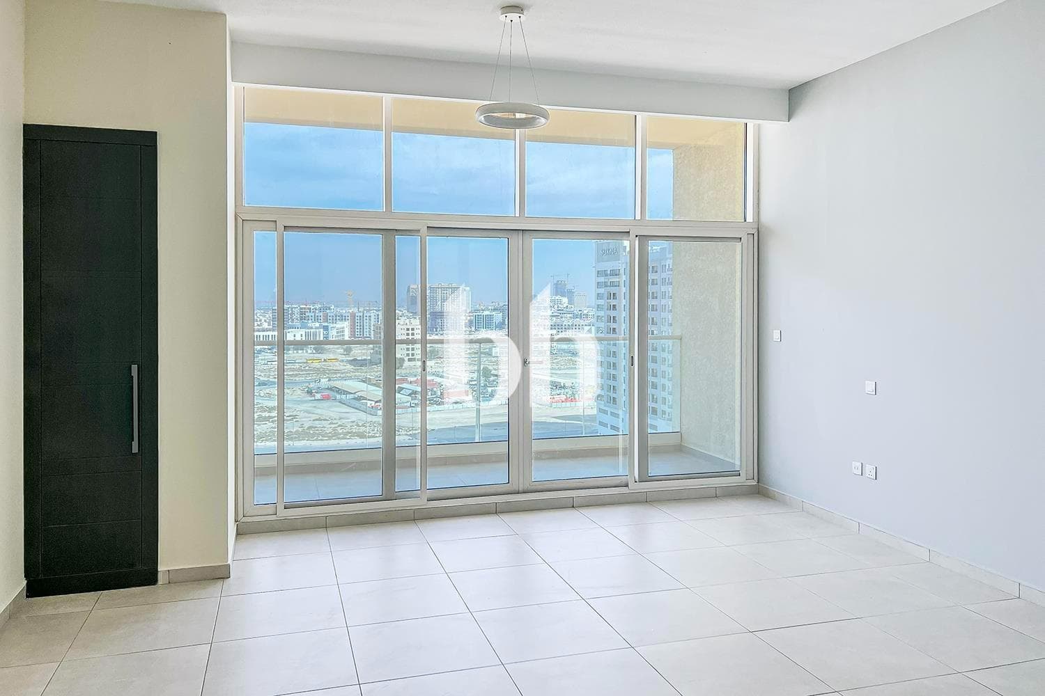 Apartment in Al Mansour Tower - photo 2