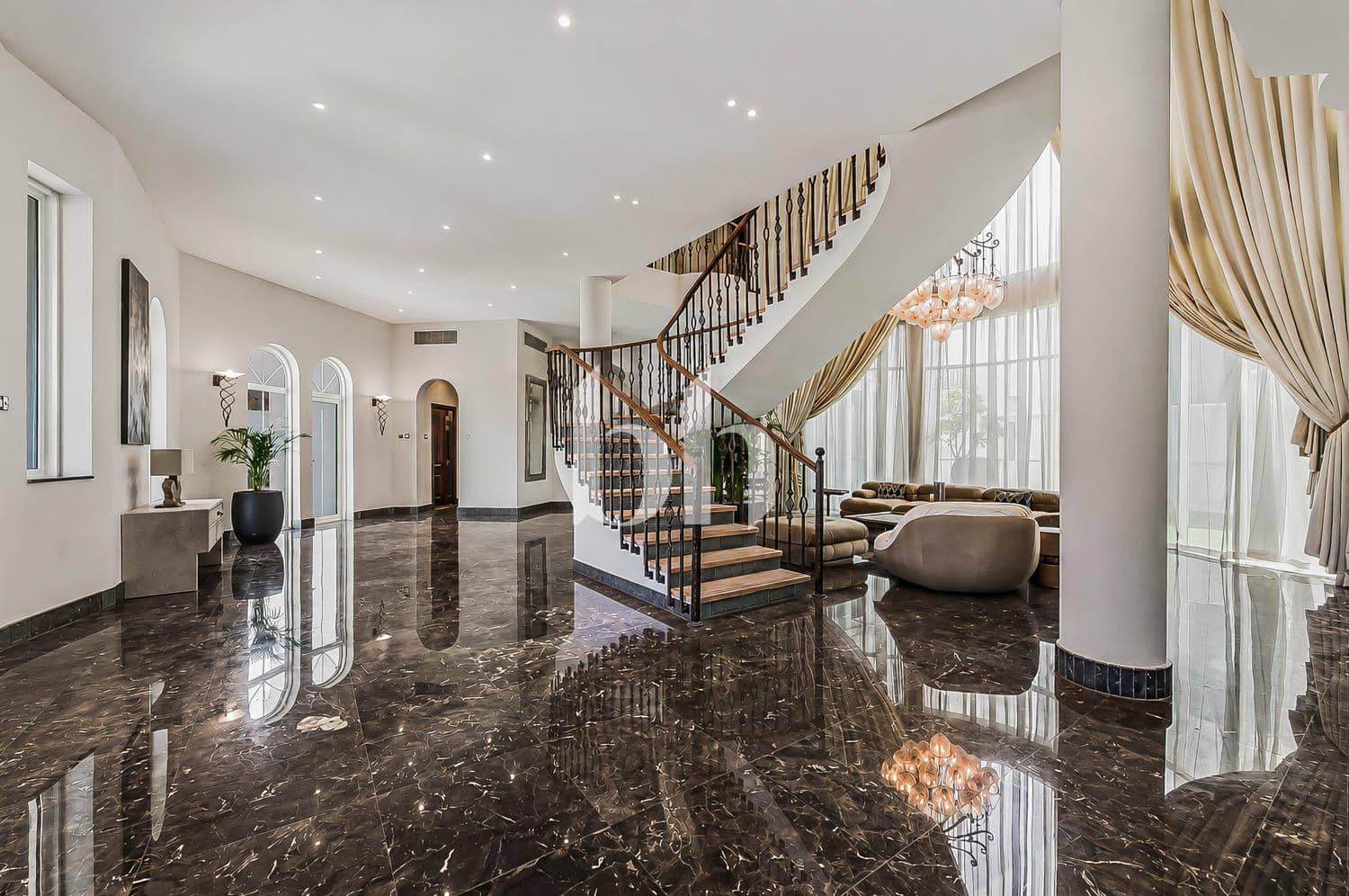 5 Bedroom Villa in Al Bahia 1 - photo 2