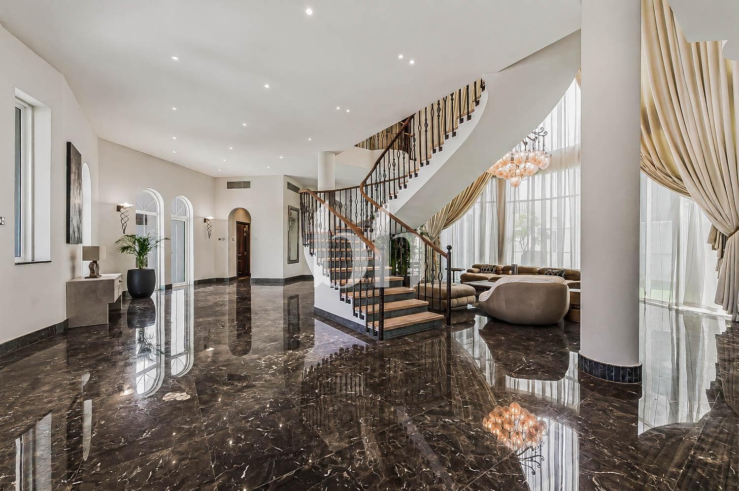 5 Bedroom Villa in Al Bahia 1 - photo 2