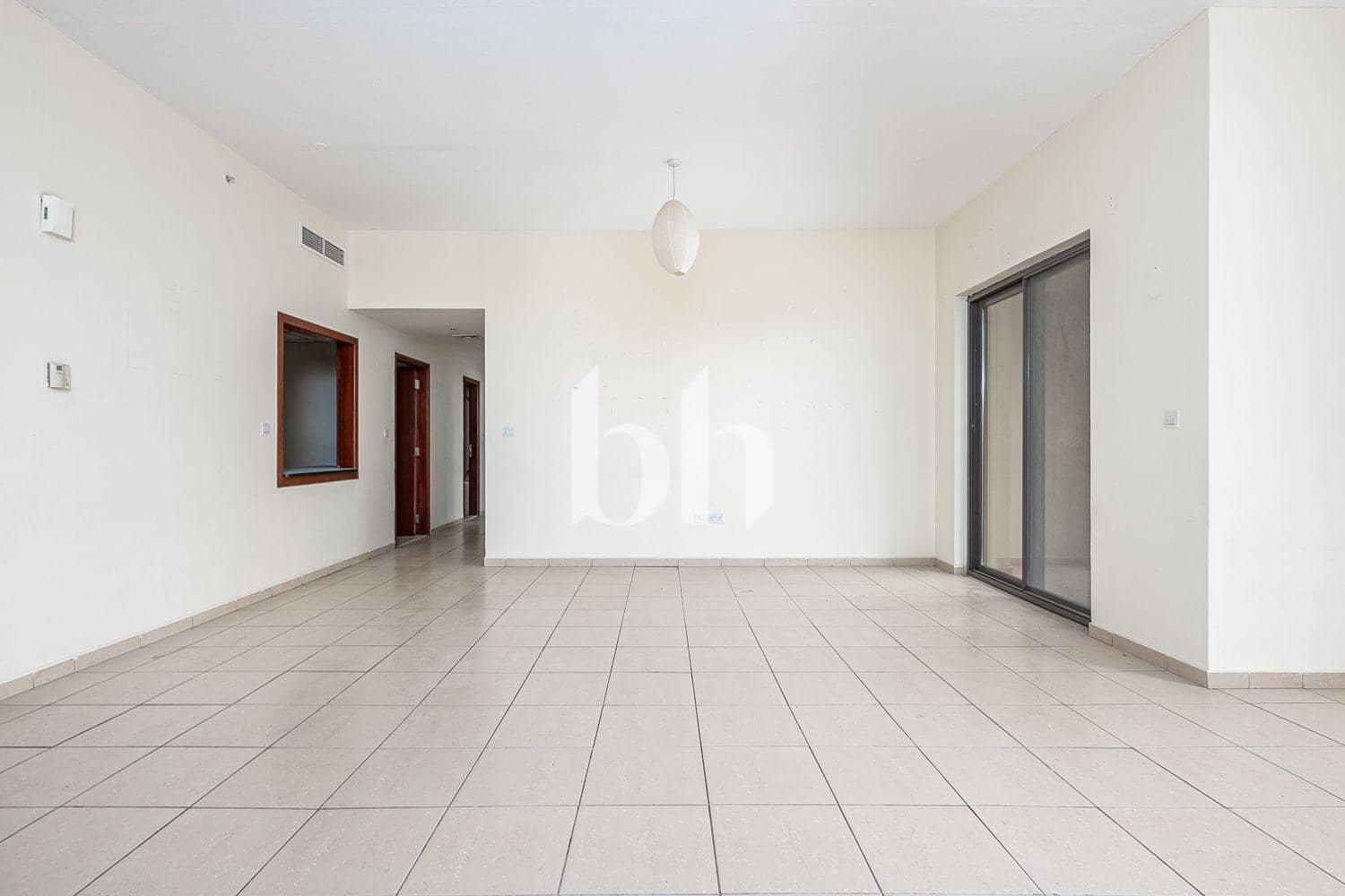 3 Bedroom Apartment in Sadaf 2 - photo 1