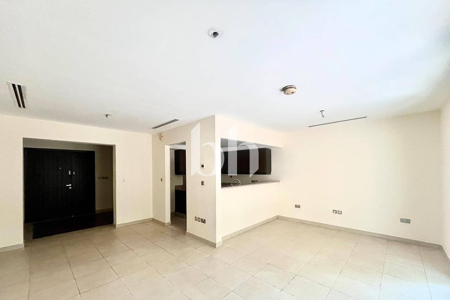 2 Bedroom Townhouse in Mediterranean Townhouse - photo 1