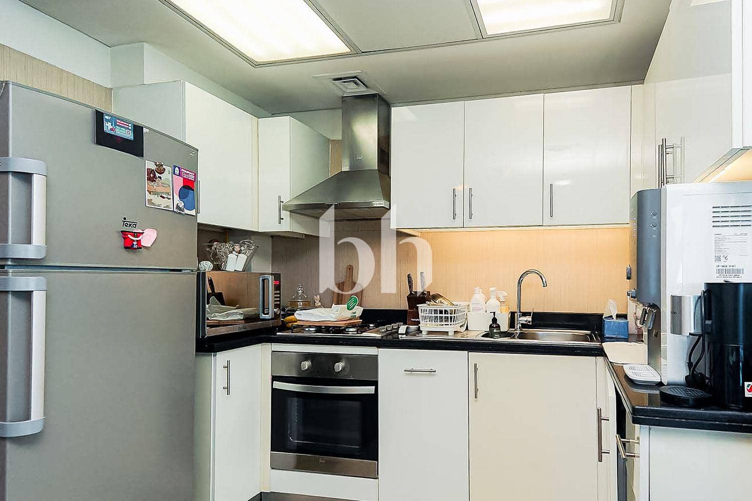2 Bedroom Apartment in Park Tower B - photo 2