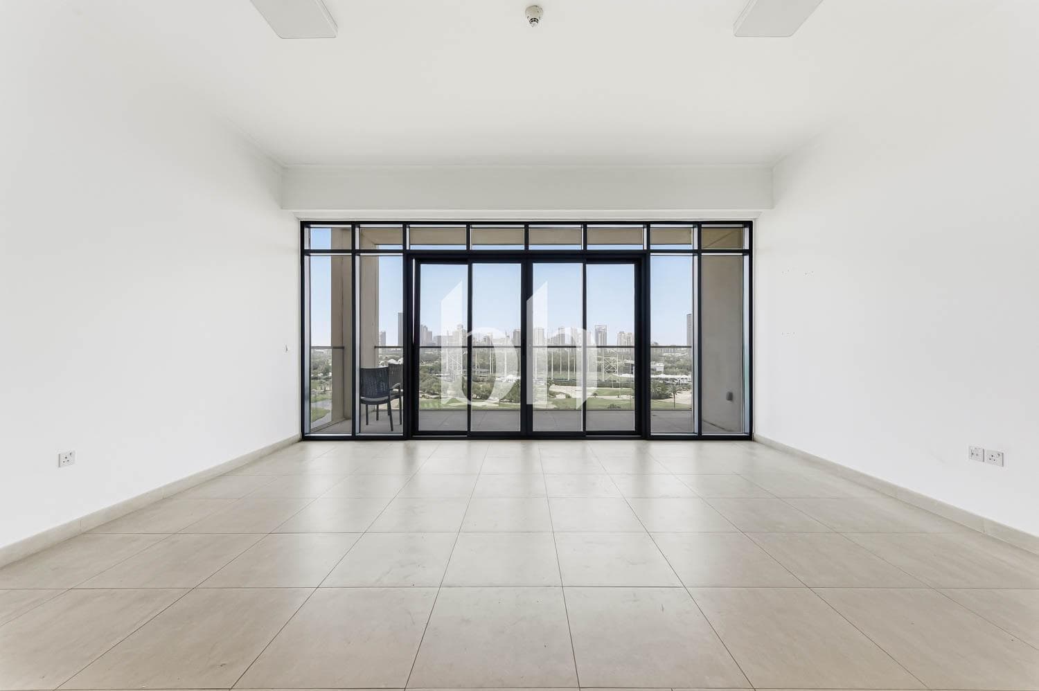 3 Bedroom Apartment in Vida Residence 1 - photo 1