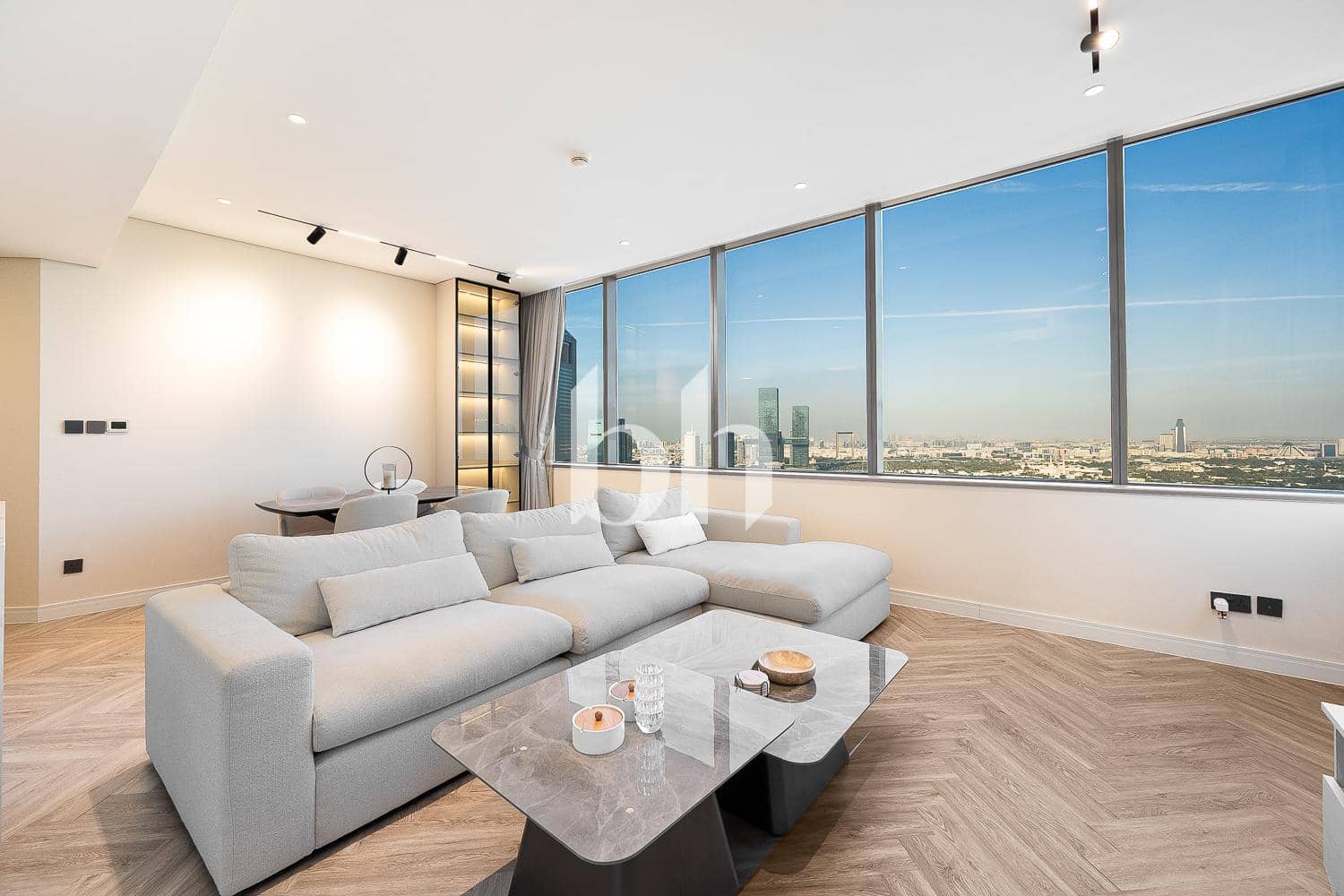 2 Bedroom Apartment in Sky Gardens - photo 2