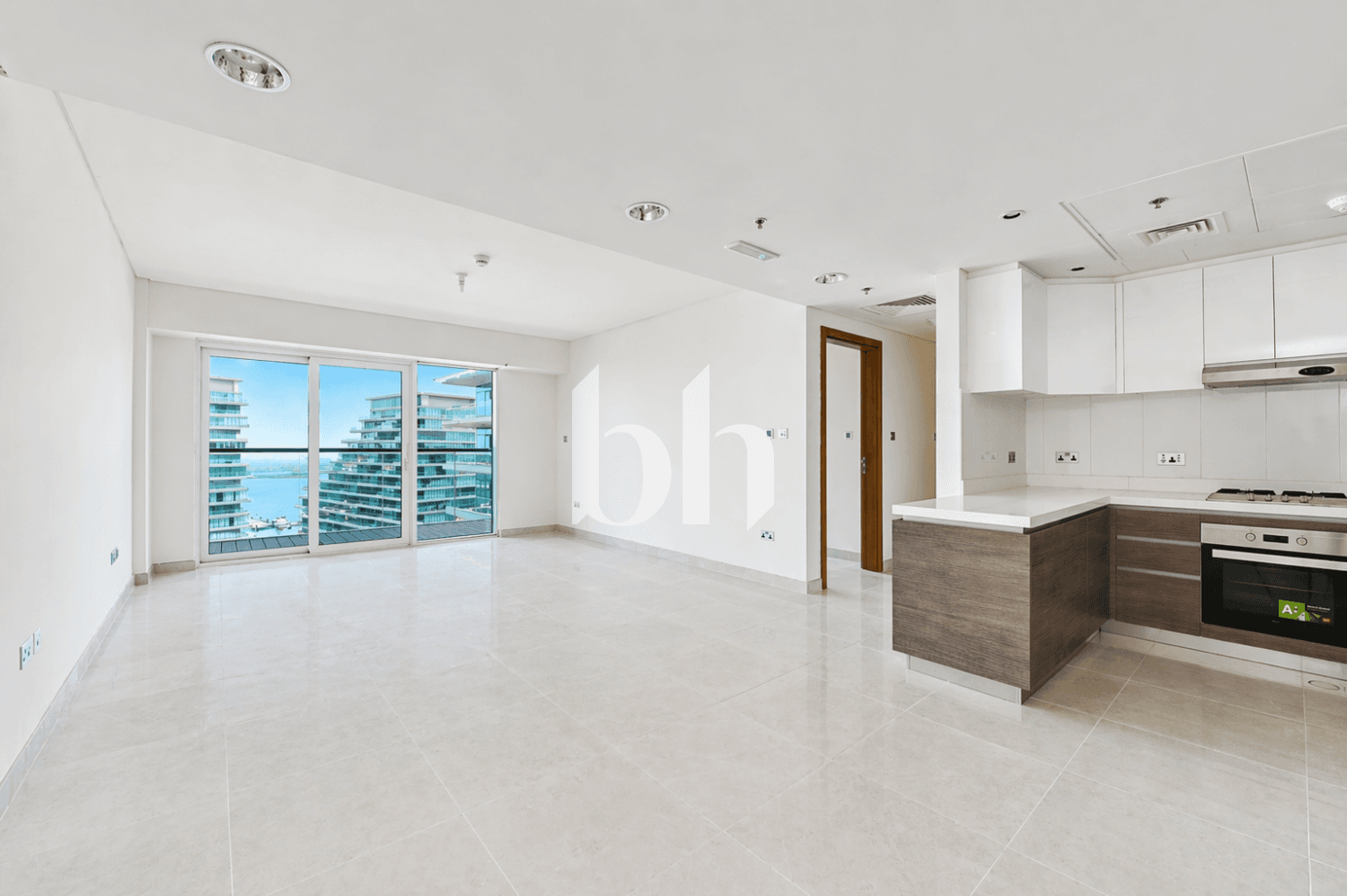 1 Bedroom Apartment in Al Hadeel - photo 1