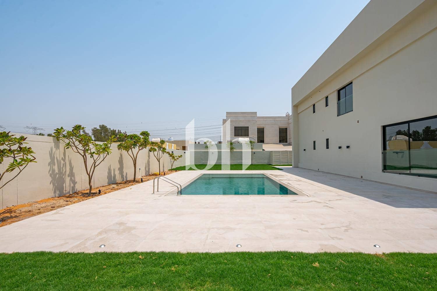 5 Bedroom Villa in Al Barsha 3 Villas - photo 1