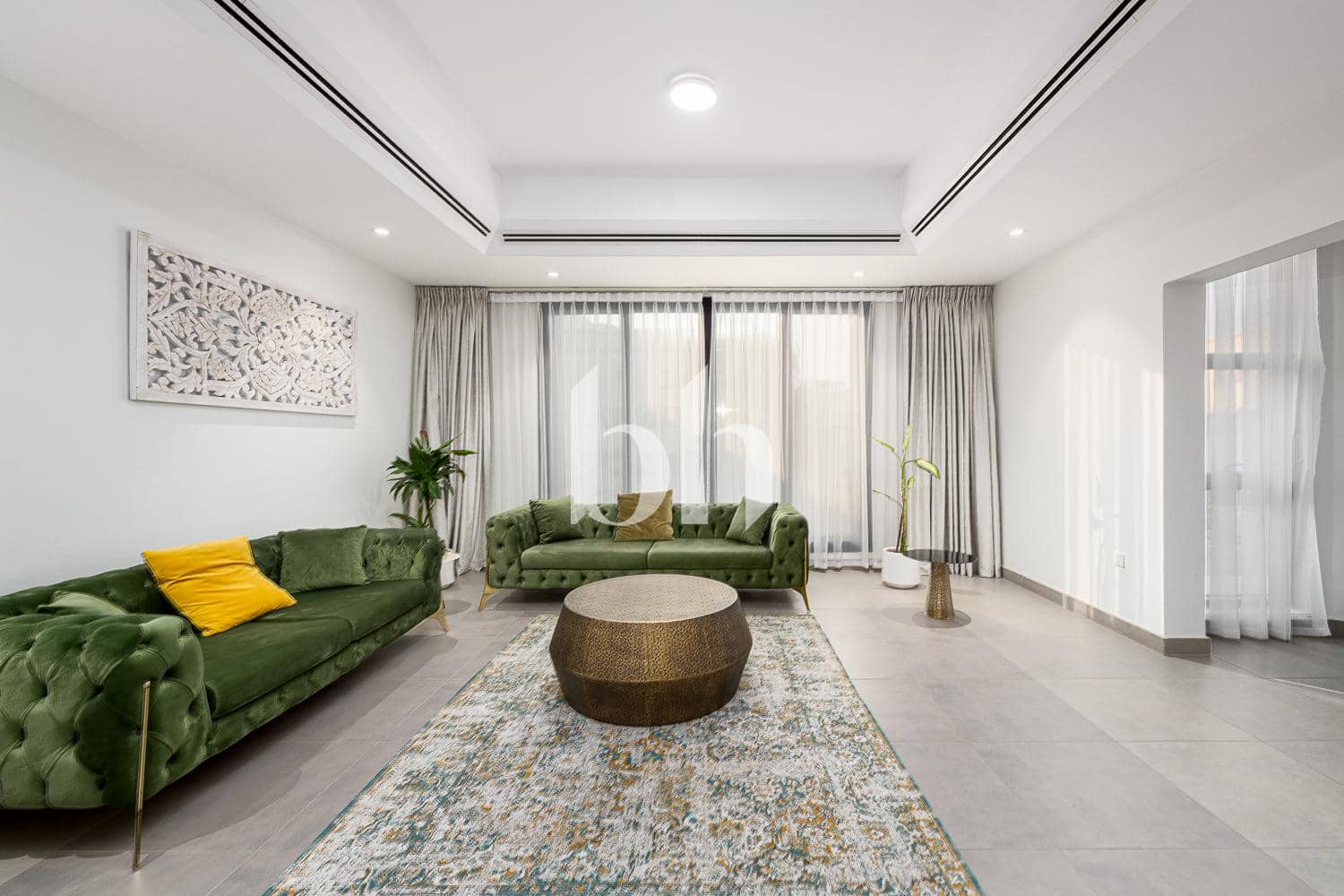 4 Bedroom Villa in Umm Suqeim 3 Villas - photo 2