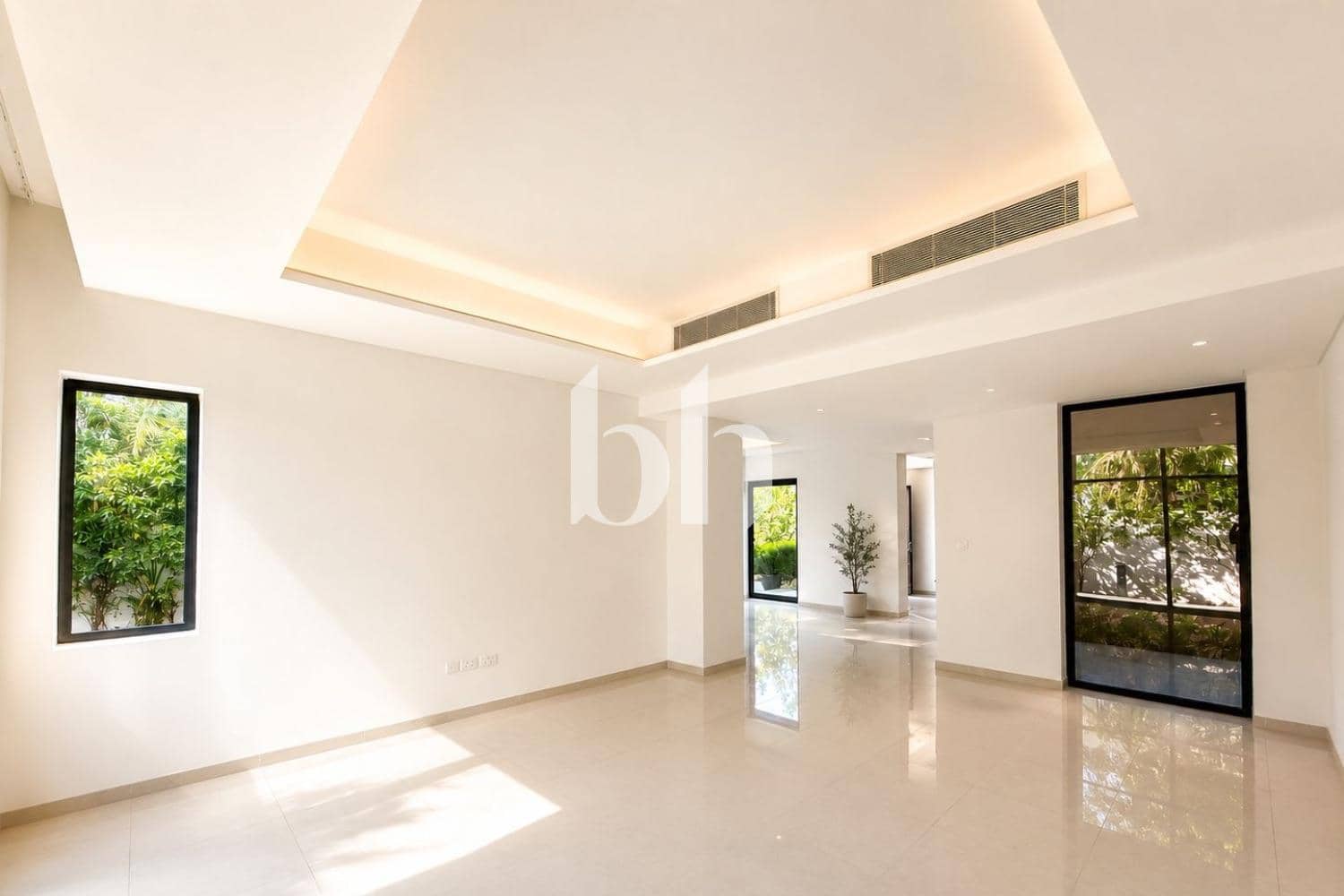 4 Bedroom Villa in Queens Meadow - photo 1