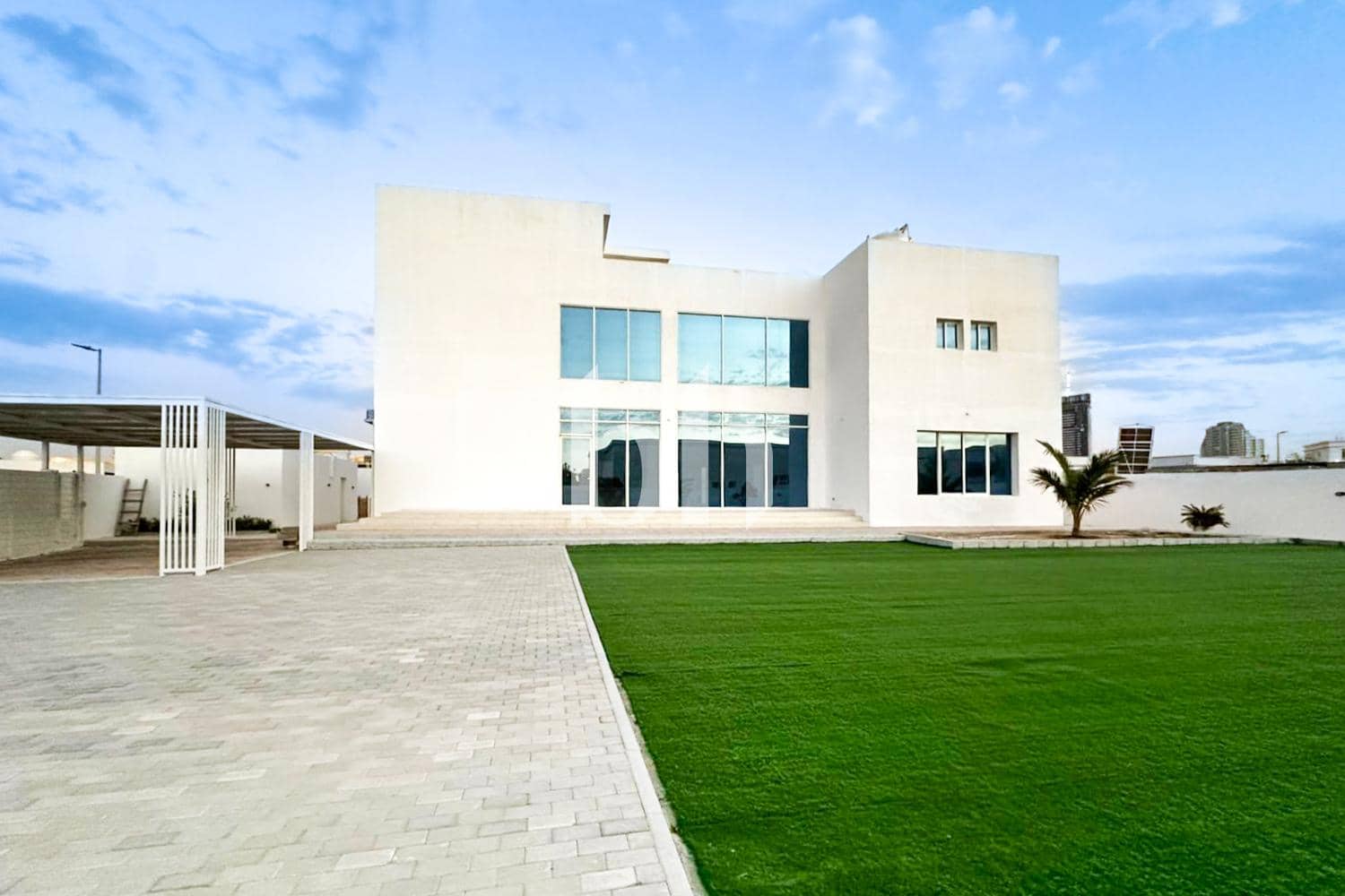 6 Bedroom Villa in Nad Al Sheba 4