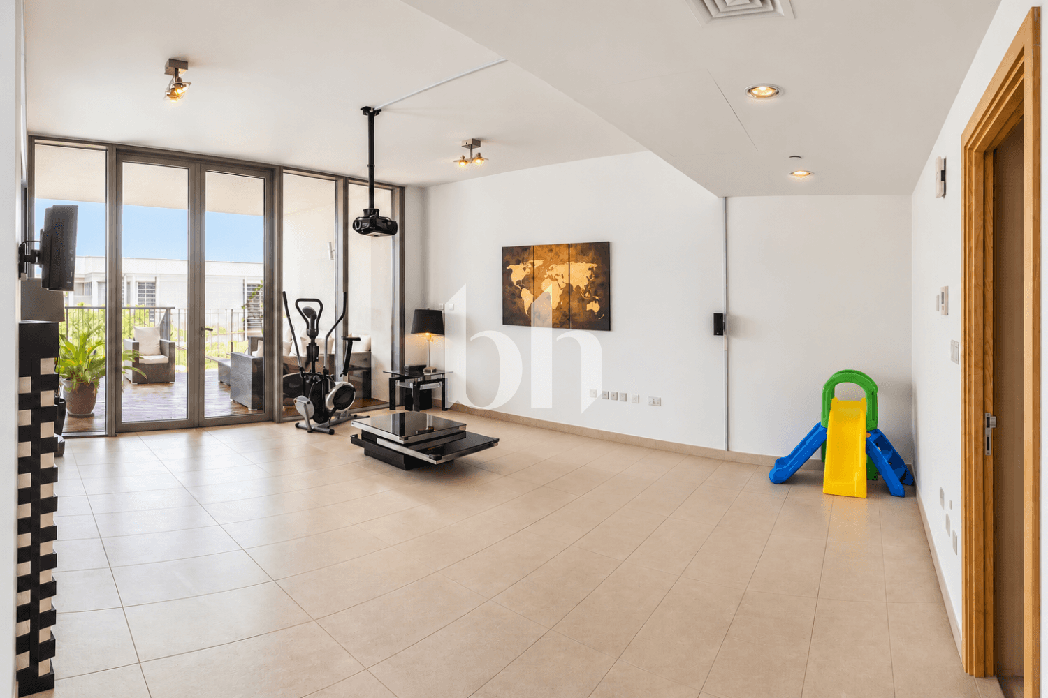 4 Bedroom Villa in Building C - photo 2