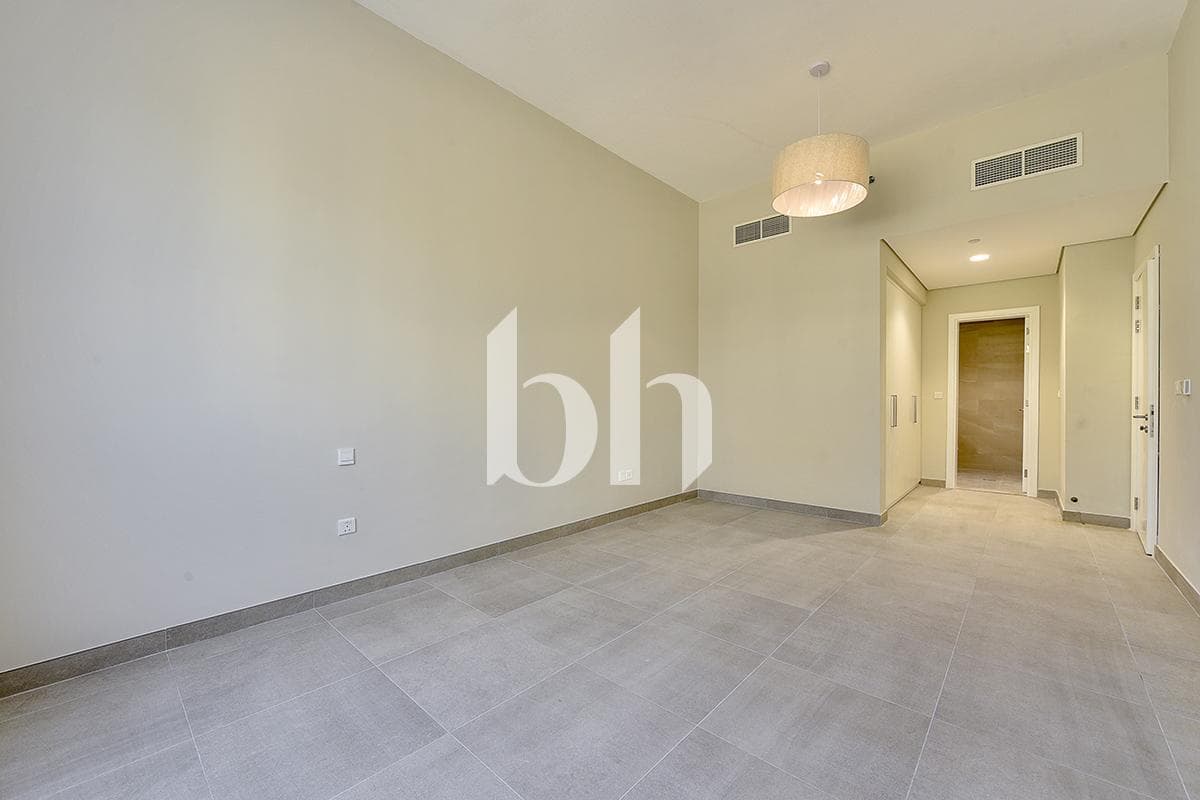 2 Bedroom Apartment in Larimar Apartments - photo 1