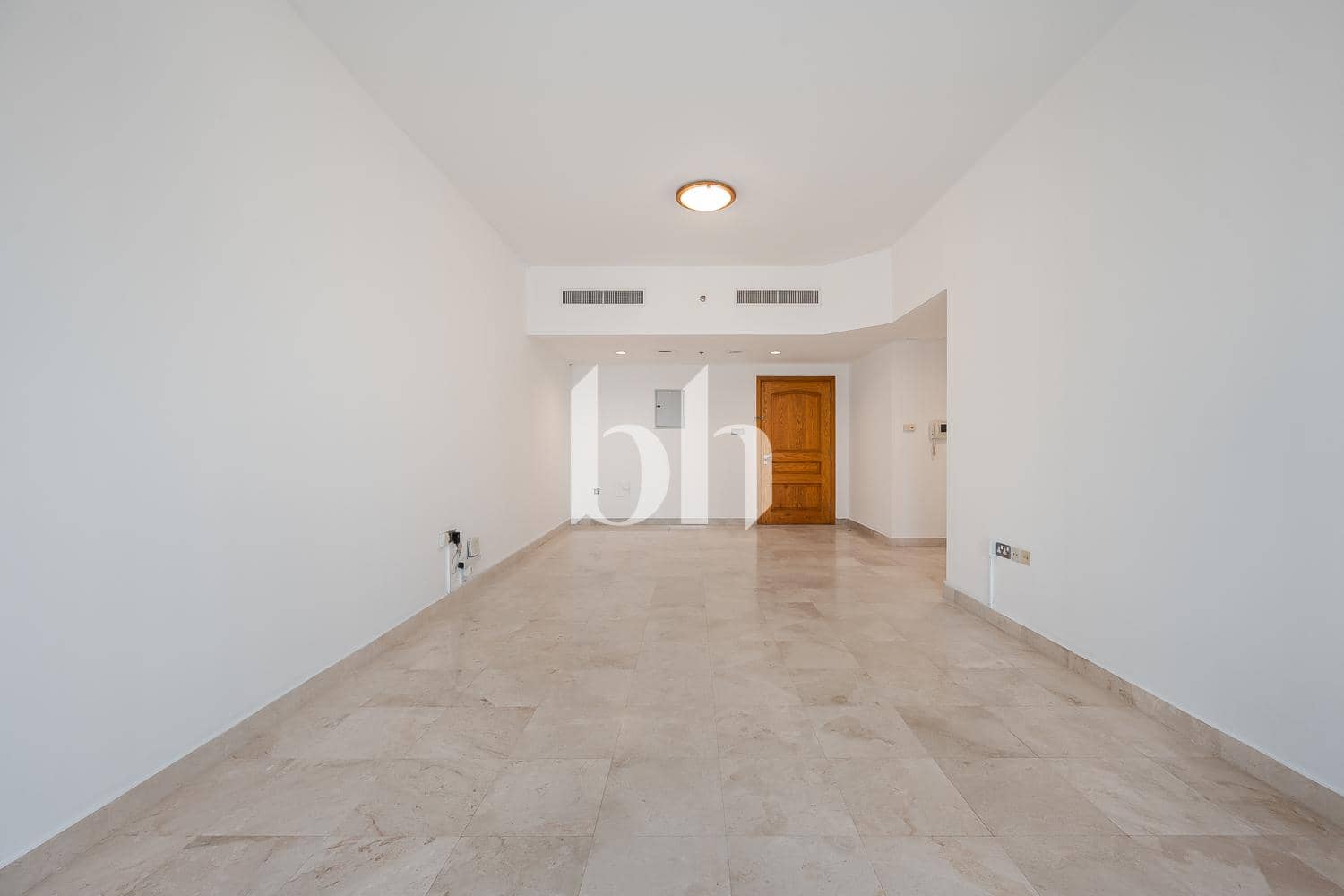 2 Bedroom Apartment in Al Meraikhi Tower - photo 2