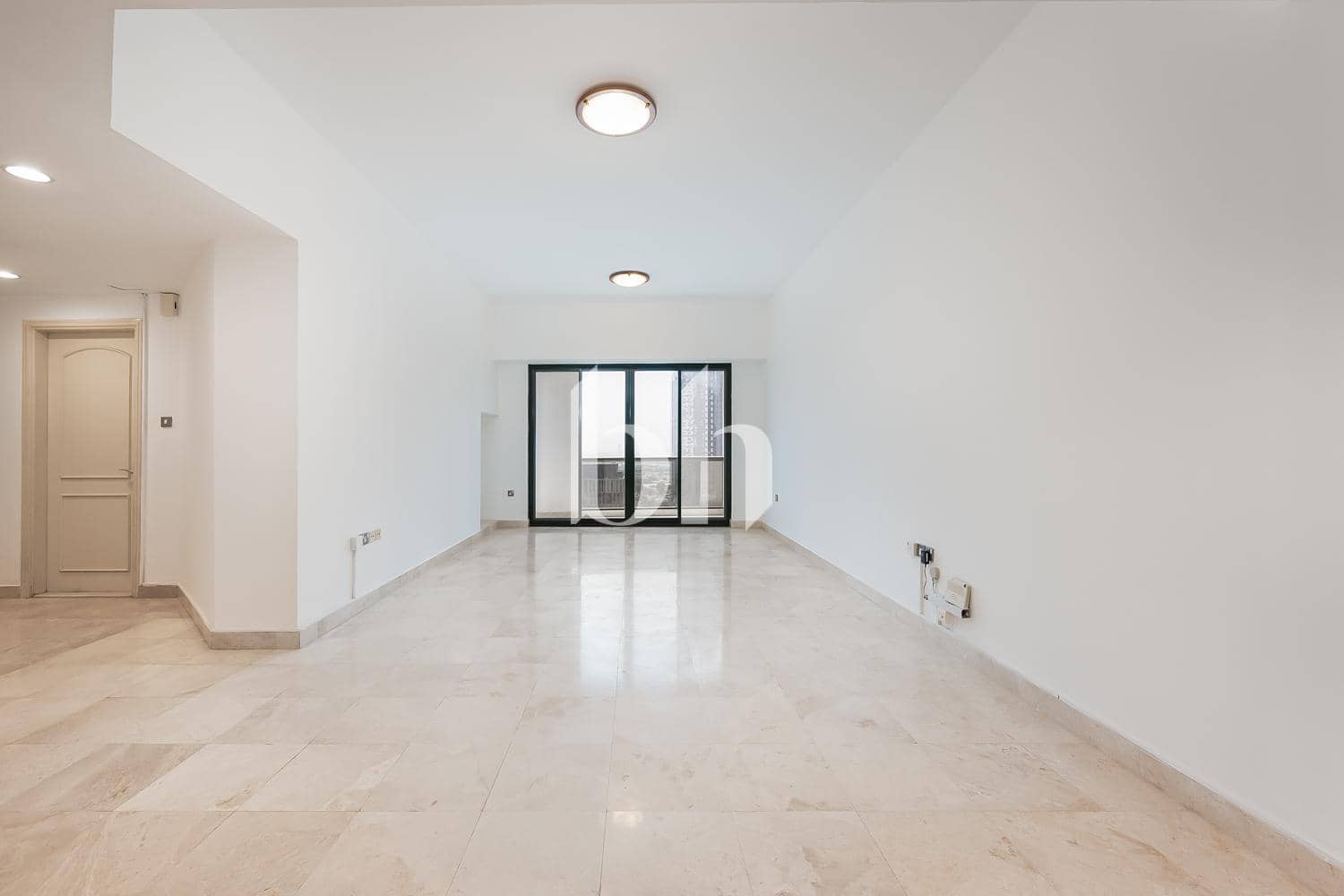 2 Bedroom Apartment in Al Meraikhi Tower - photo 1