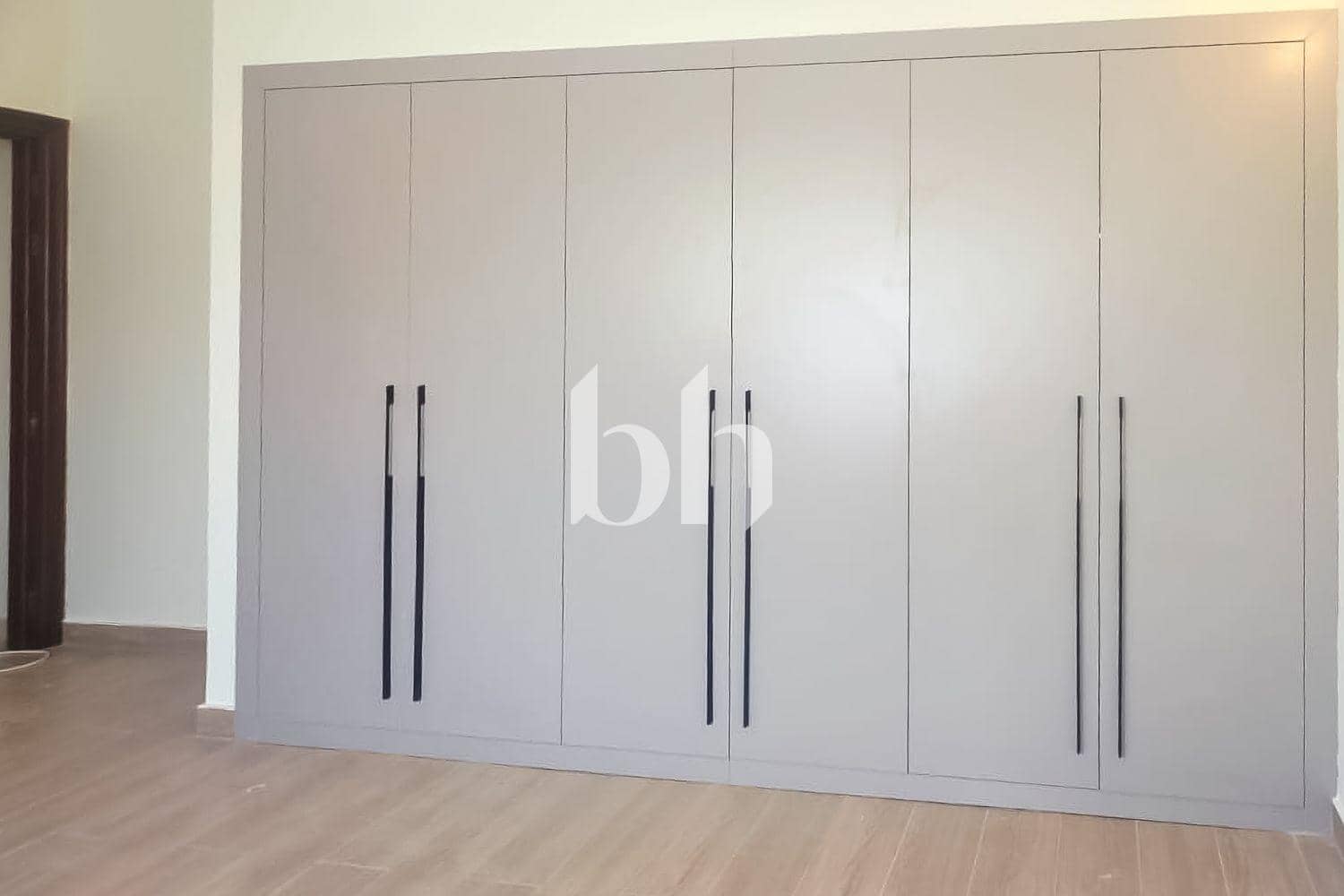 4 Bedroom Villa in Al Garhoud Villas - photo 2