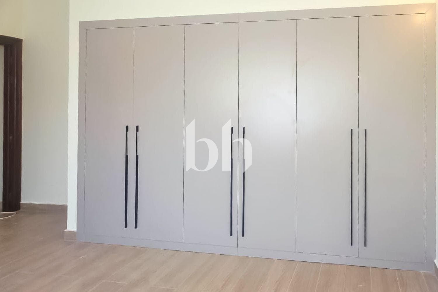 4 Bedroom Villa in Al Garhoud Villas - photo 2