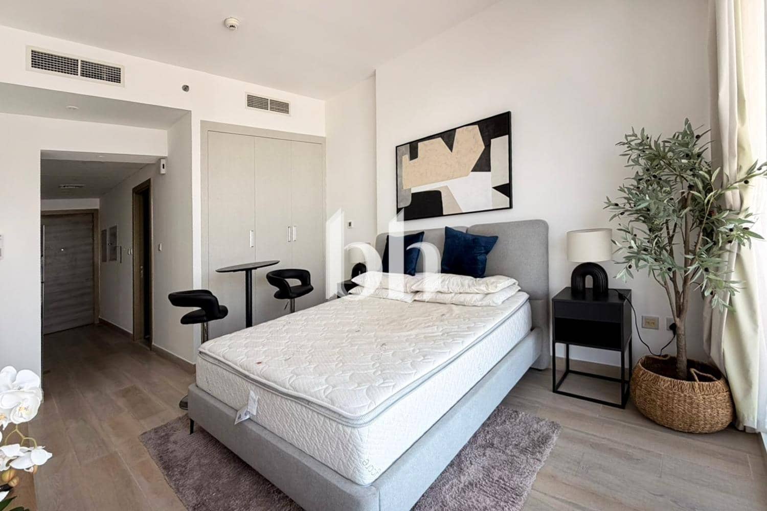 Studio Apartment in Bloom Towers C - photo 1