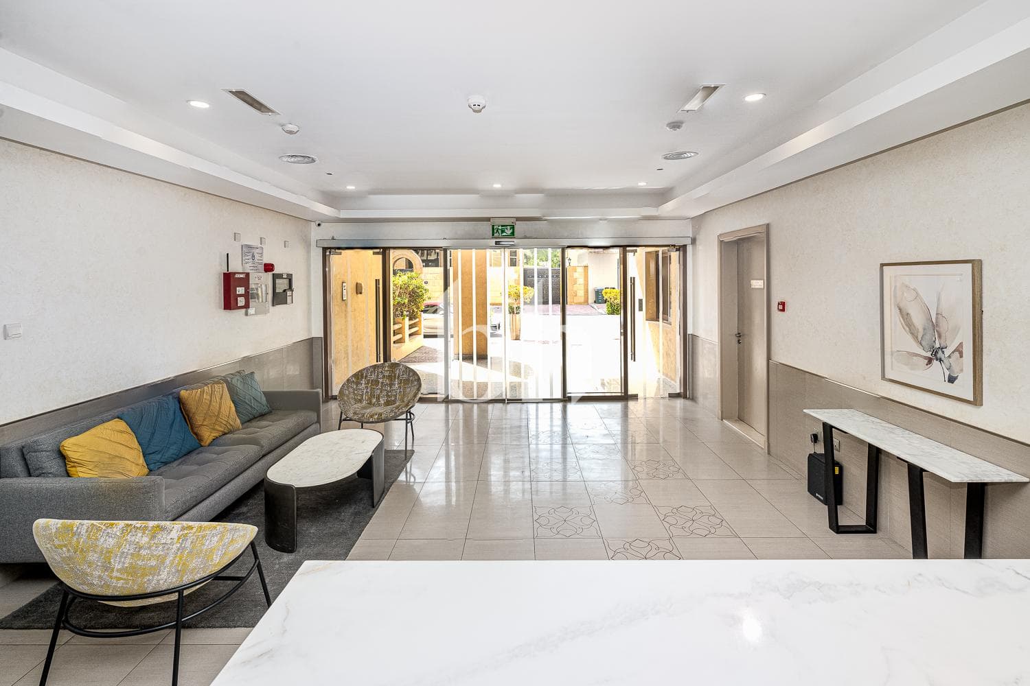 2 Bedroom Apartment in Blue Reef building