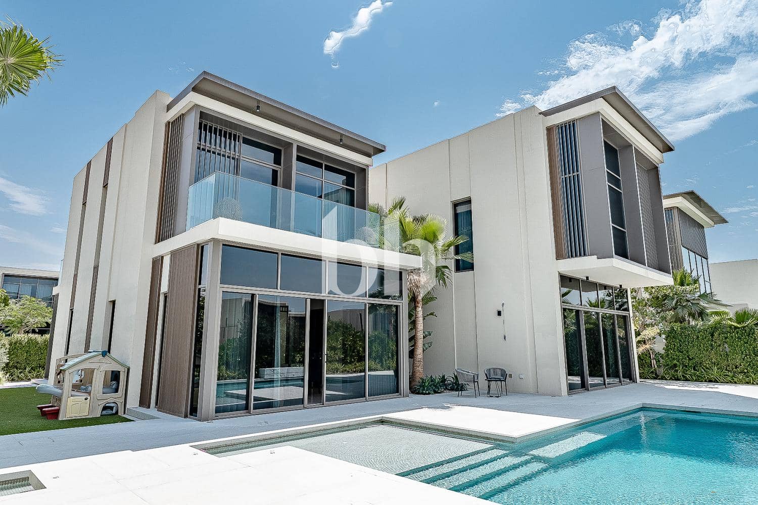 4 Bedroom Villa in Golf Place 1