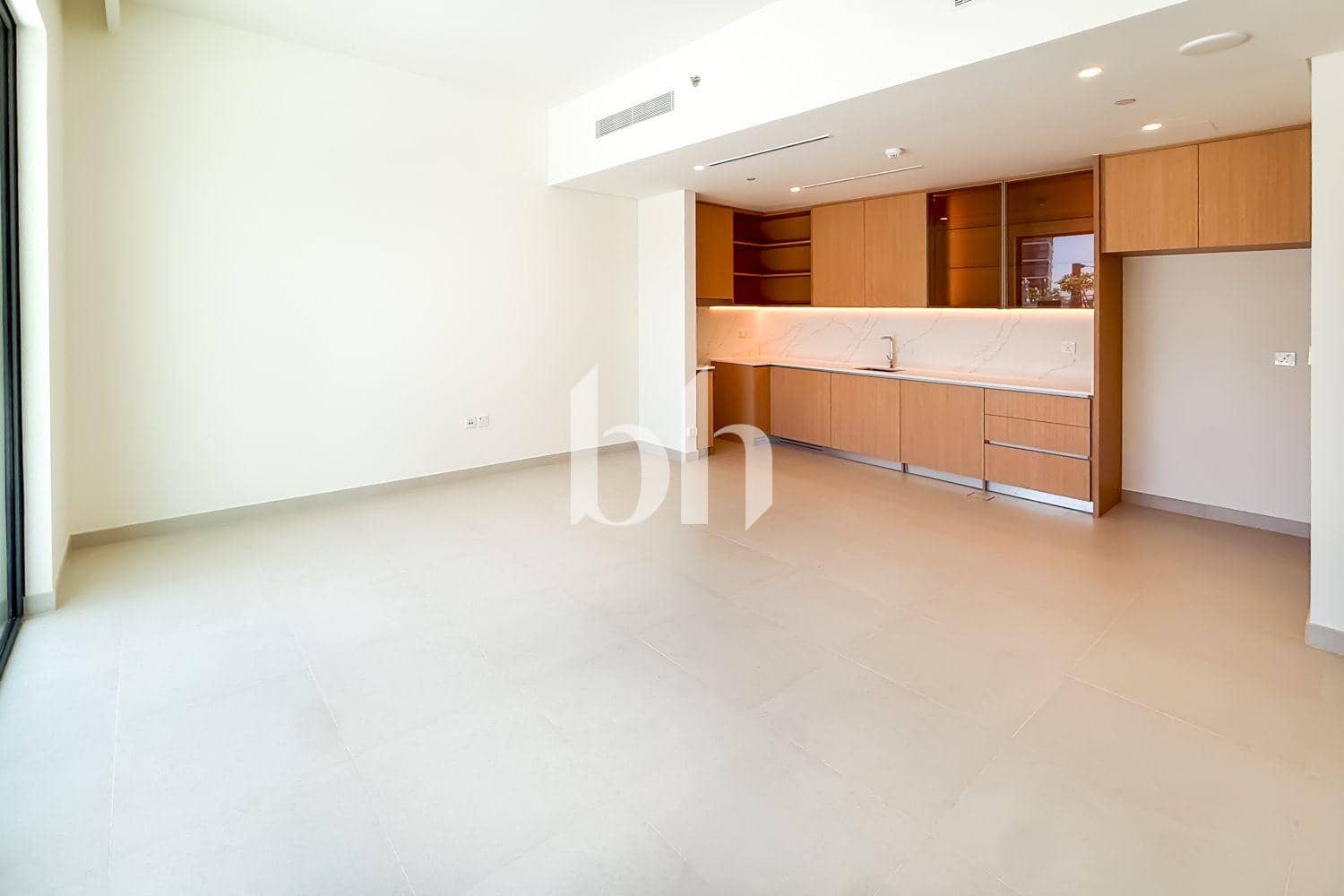 2 Bedroom Apartment in Park Horizon Tower 1 - photo 2