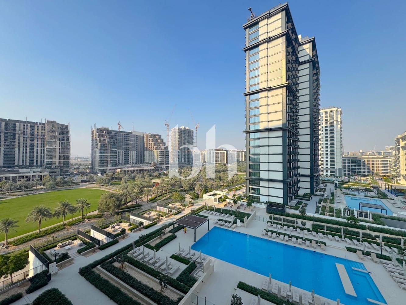 2 Bedroom Apartment in Park Horizon Tower 1