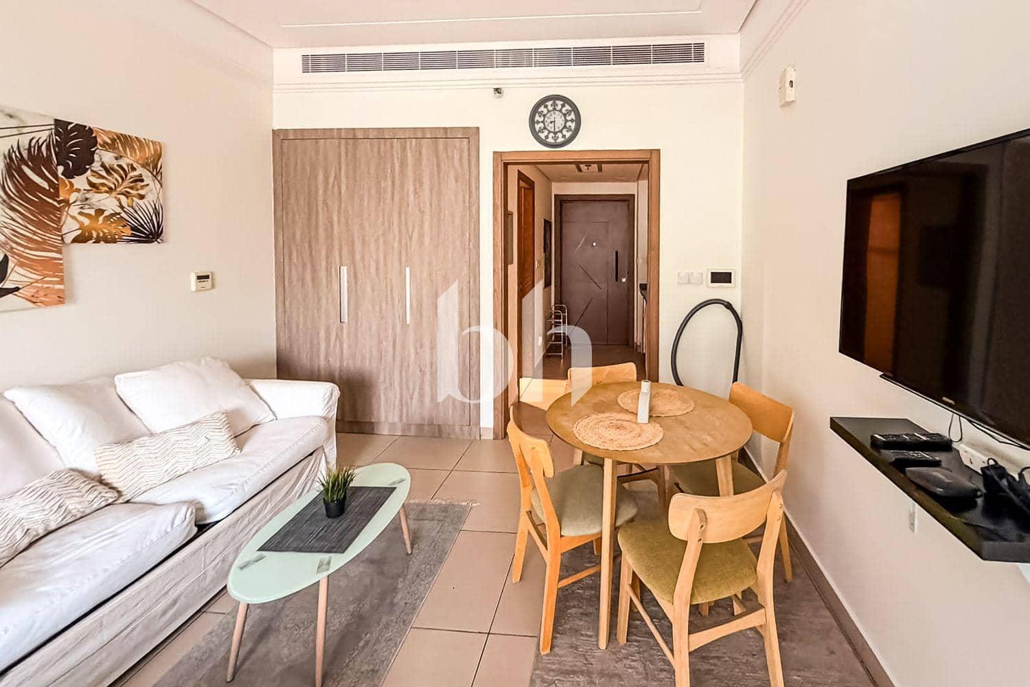 Studio Apartment in Sunrise Legend - photo 2