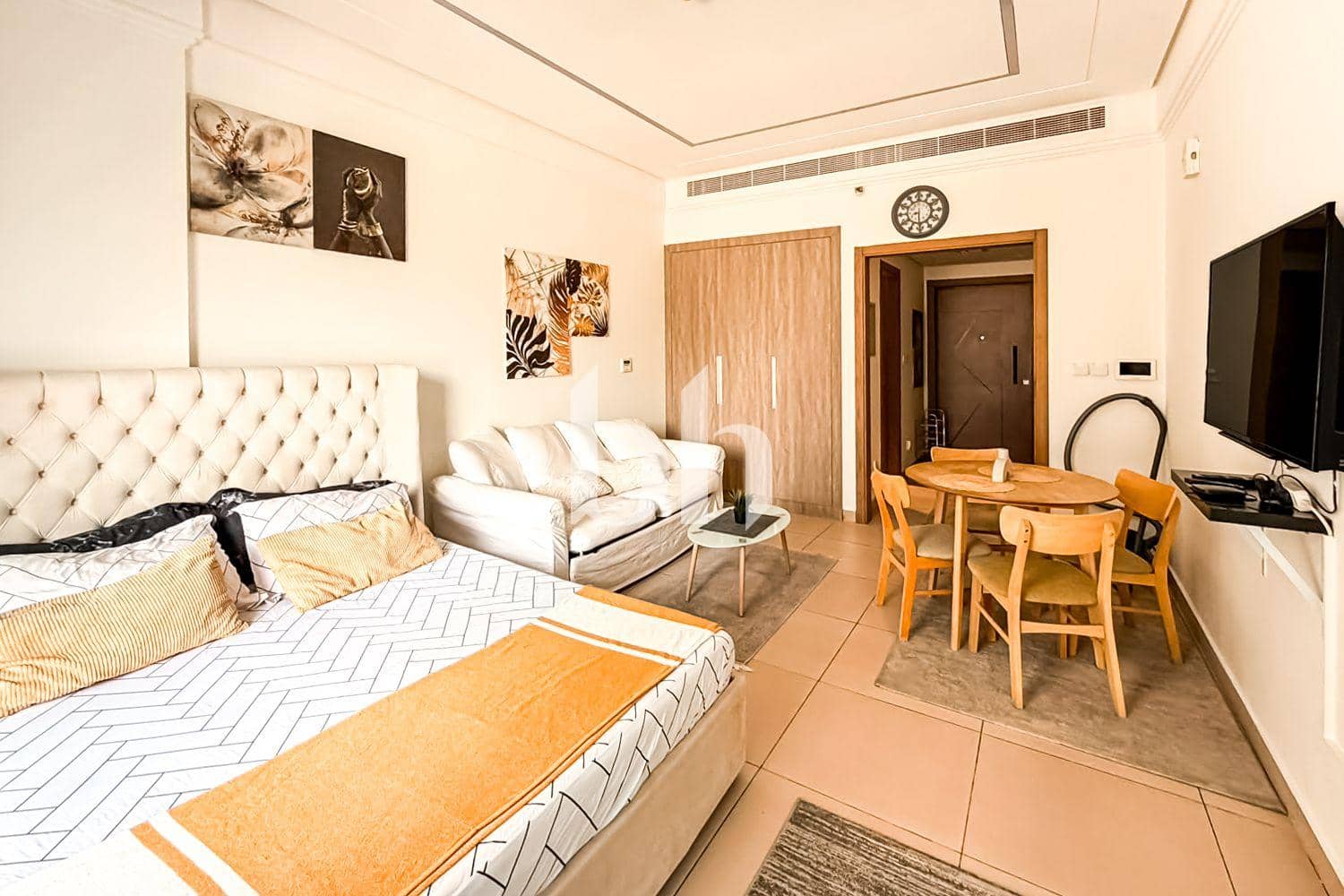 Studio Apartment in Sunrise Legend - photo 1