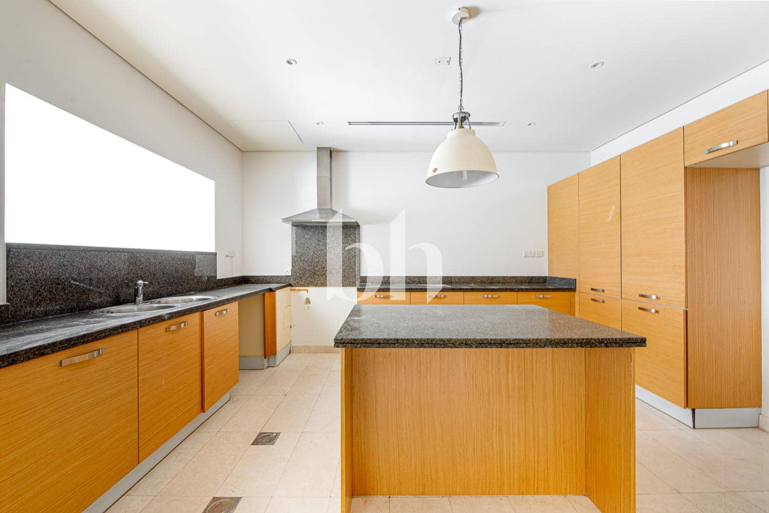 3 Bedroom Townhouse in Dubai Style Zone A - photo 1