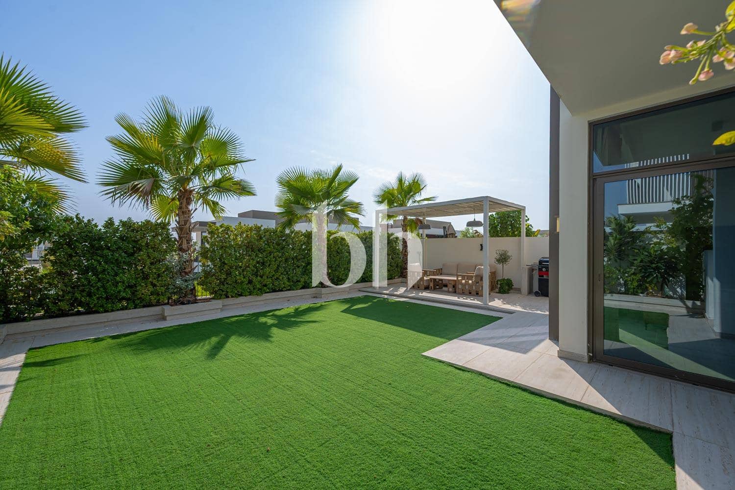 4 Bedroom Townhouse in Tilal Al Furjan 1 - photo 1
