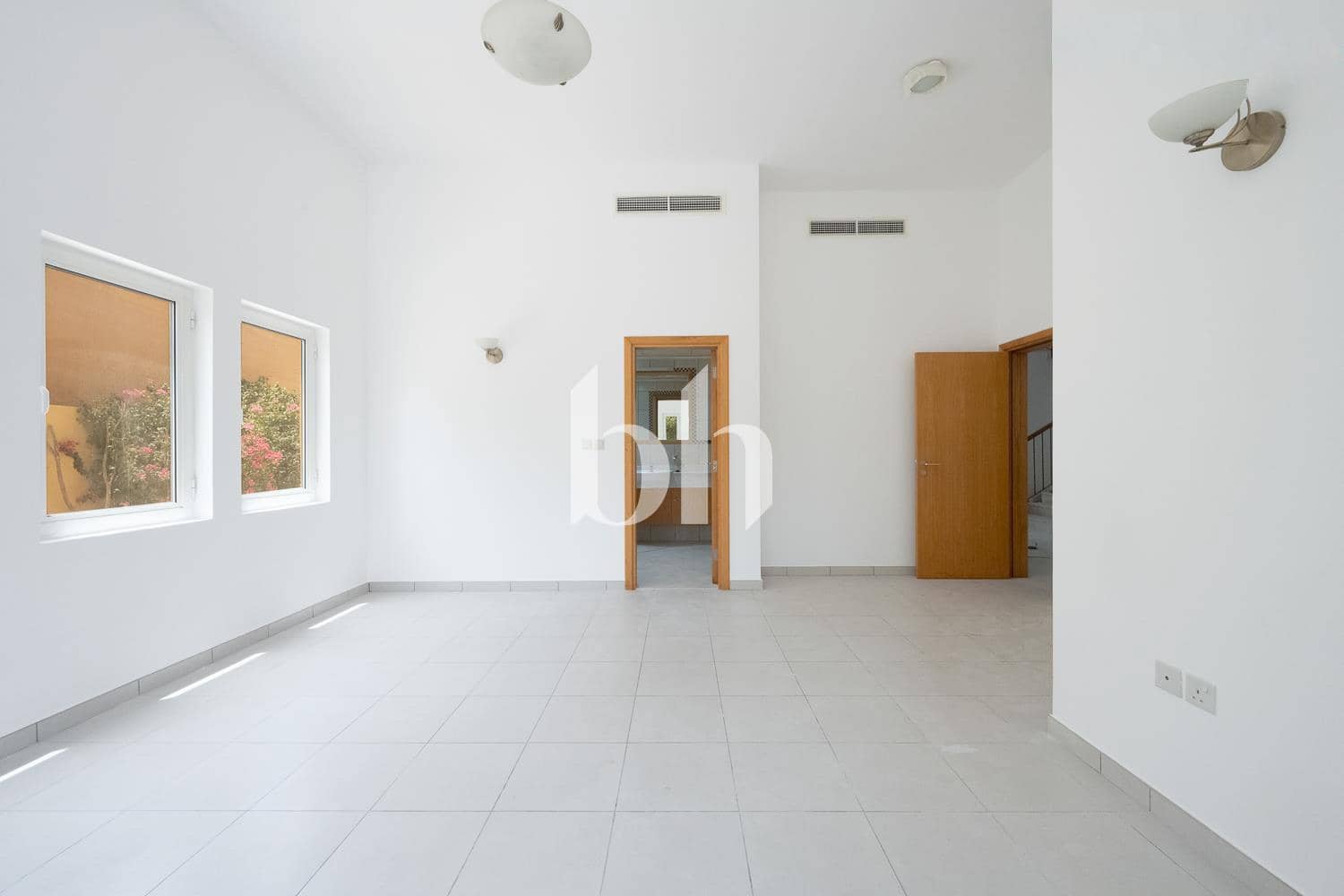 5 Bedroom Villa in Courtyard CP5 - photo 1