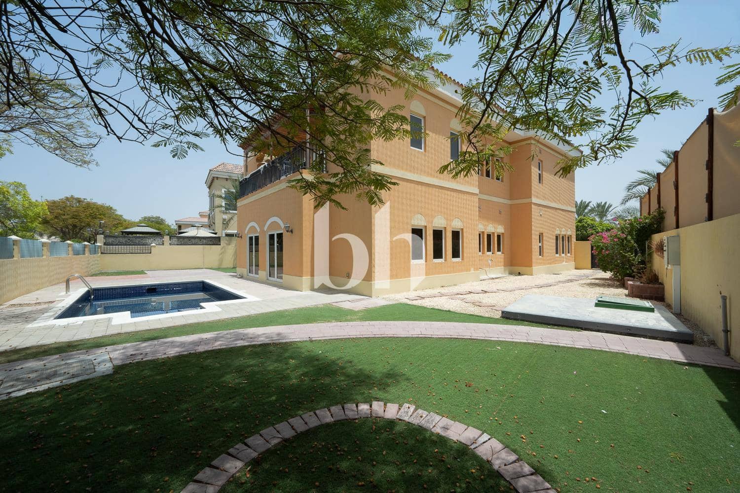 5 Bedroom Villa in Courtyard CP5