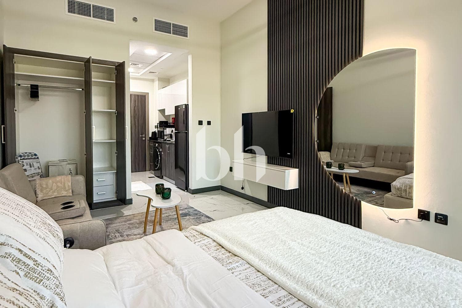 Studio Apartment in Rukan Tower B - photo 2
