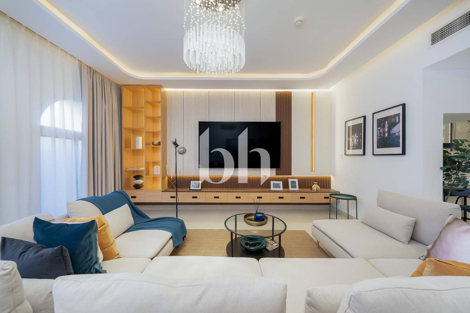 4 Bedroom Townhouse in Summer 2