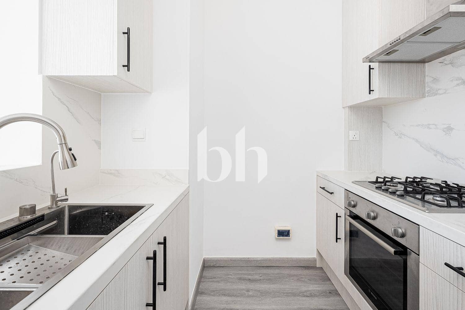 1 Bedroom Apartment in Sandoval Gardens A - photo 2