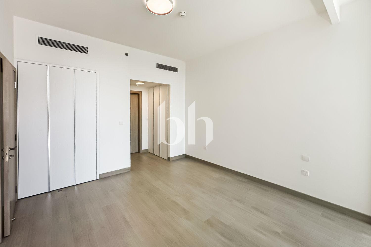 1 Bedroom Apartment in Luma Park Views - photo 2