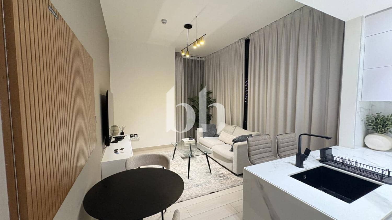 1 Bedroom Apartment in Binghatti Venus - photo 2