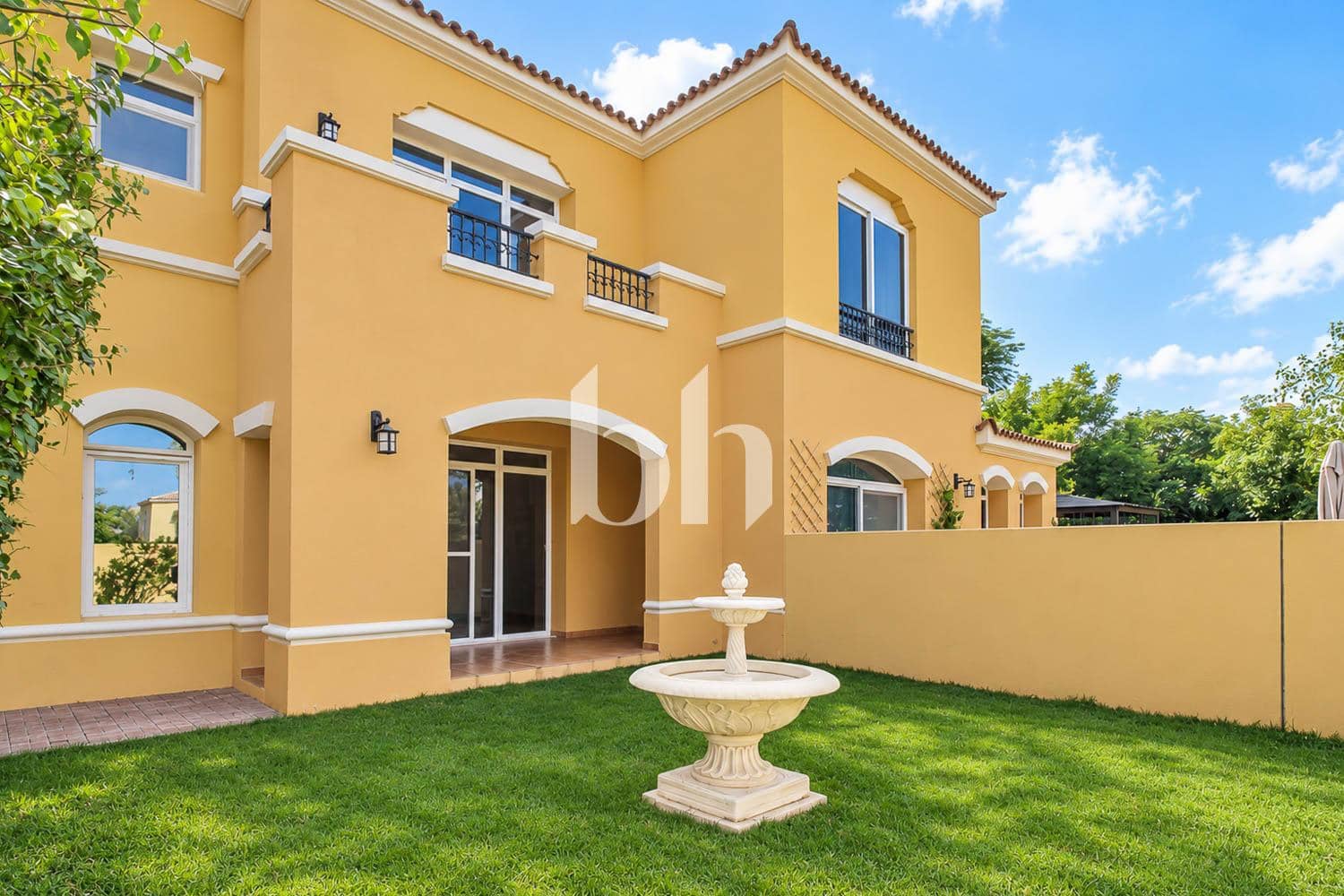2 Bedroom Townhouse in Palmera 2 - photo 1