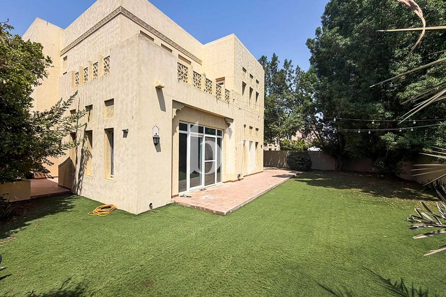 4 Bedroom Villa in Al Mahra Avenue - photo 2