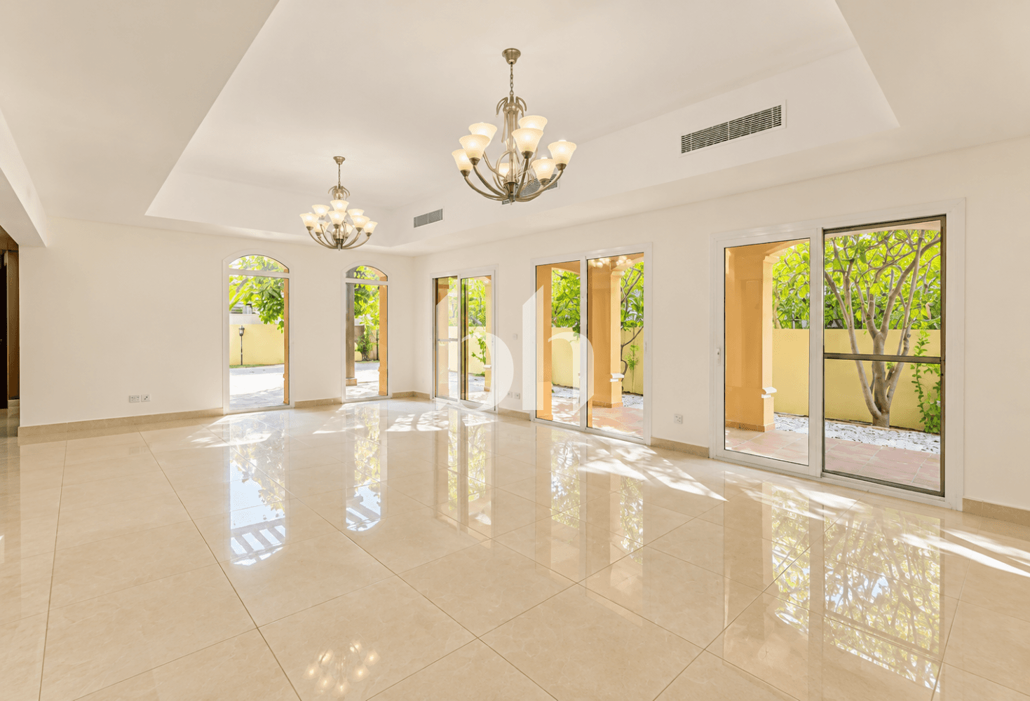 3 Bedroom Townhouse in Palmera 1 Palm Groves 1 - photo 2