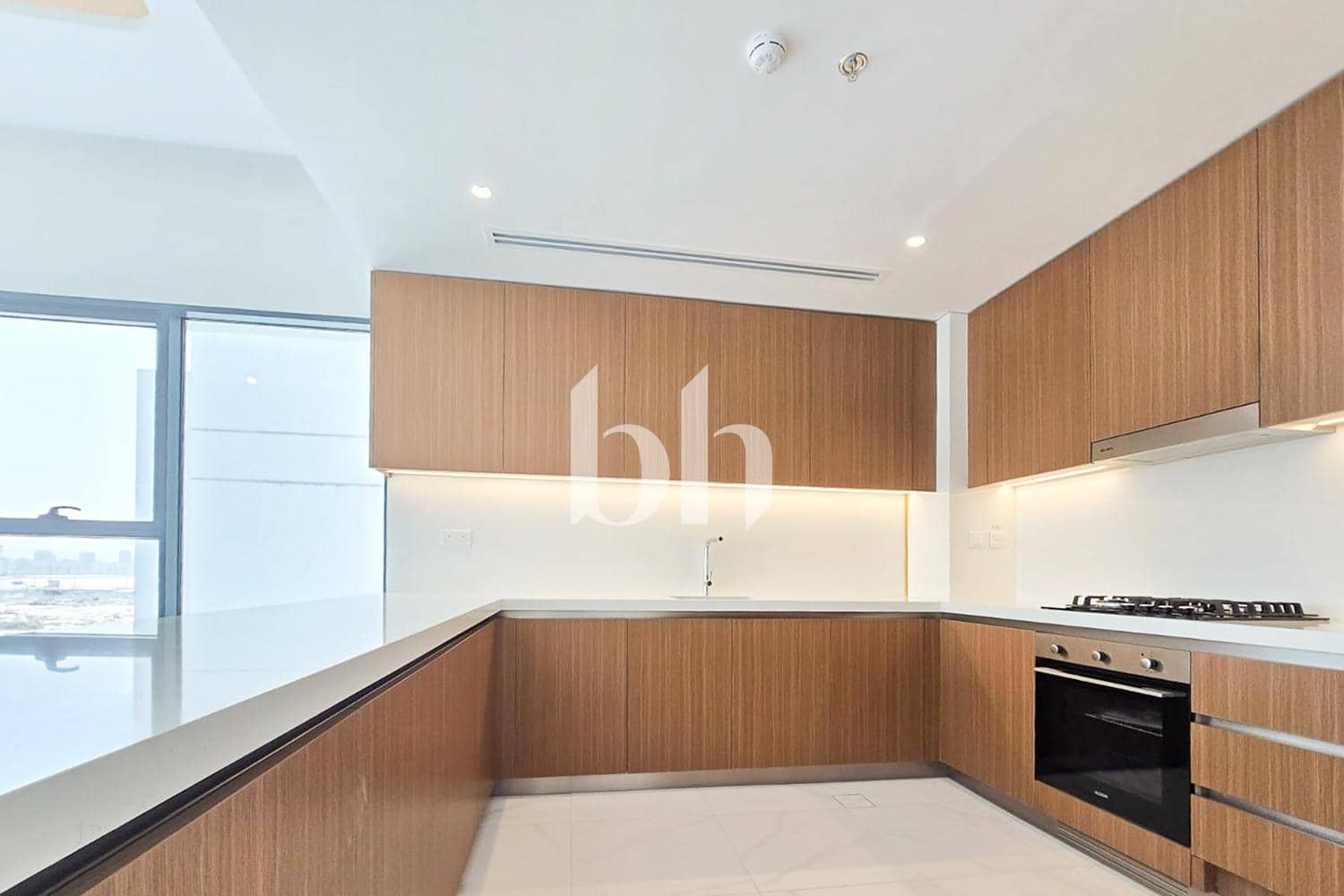 2 Bedroom Apartment in Azizi Central - photo 1