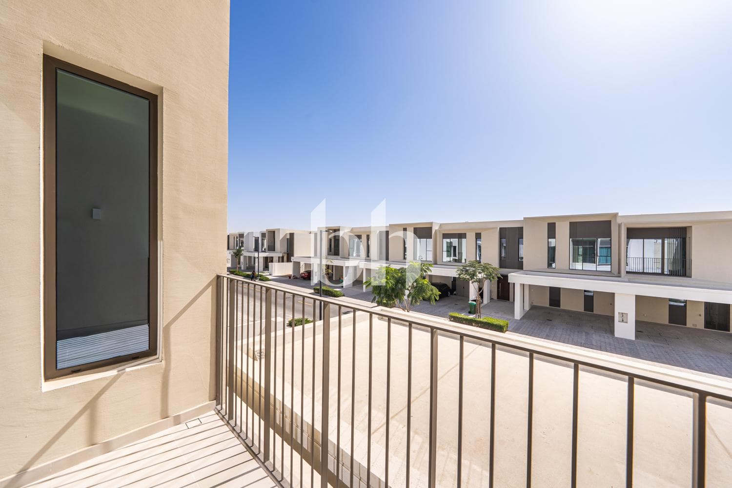 4 Bedroom Townhouse in Nara - photo 1