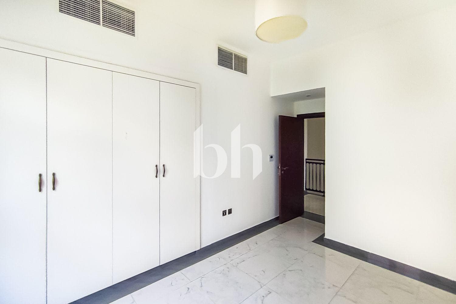 4 Bedroom Townhouse in Al Habtoor Polo Resort and Club - The Residences - photo 2
