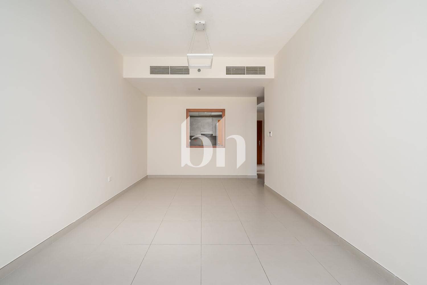 1 Bedroom Apartment in Blue Reef Building - photo 2