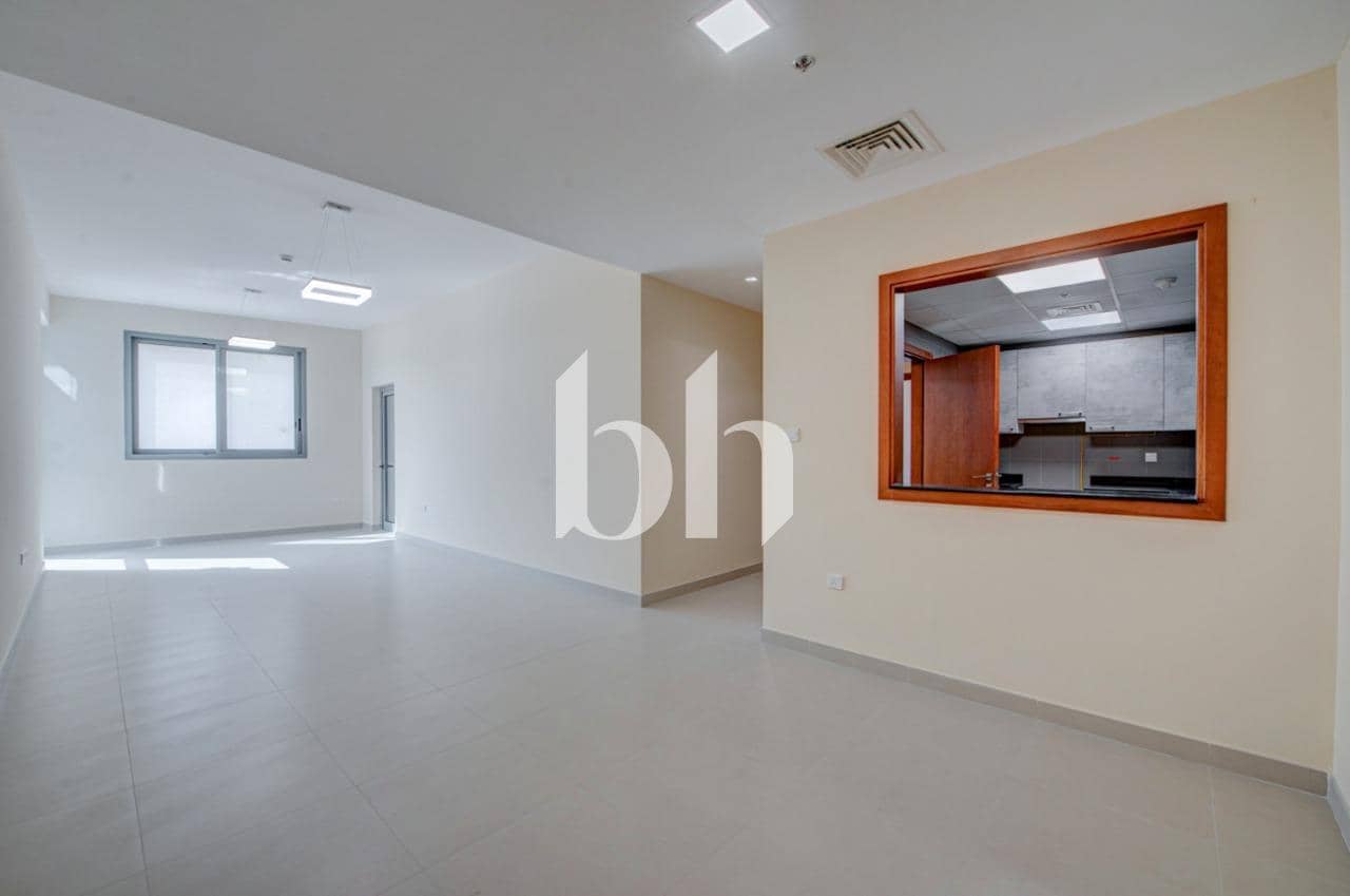 3 Bedroom Apartment in Blue Reef Building